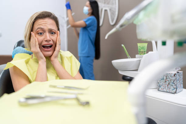 Best Emergency Dental Care for Broken or Chipped Teeth in Eatons Neck, NY
